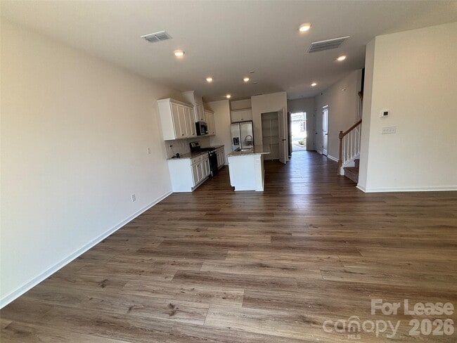 Building Photo - 5211 Maynard Hl Dr