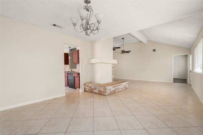 Building Photo - 2603 Hollymist Dr