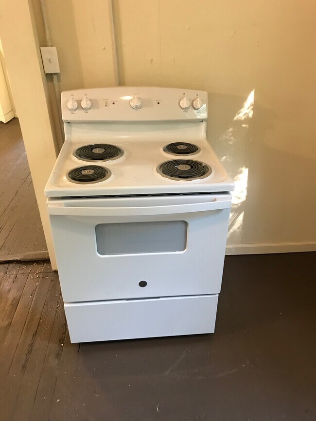 Building Photo - 719 N Madison