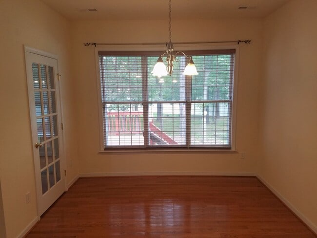 Building Photo - Beautiful transitional 4 bedroom brick rancher on quiet street just off of Hull Street/Genito Roa...