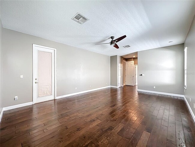 Building Photo - 2830 Cardassi Dr