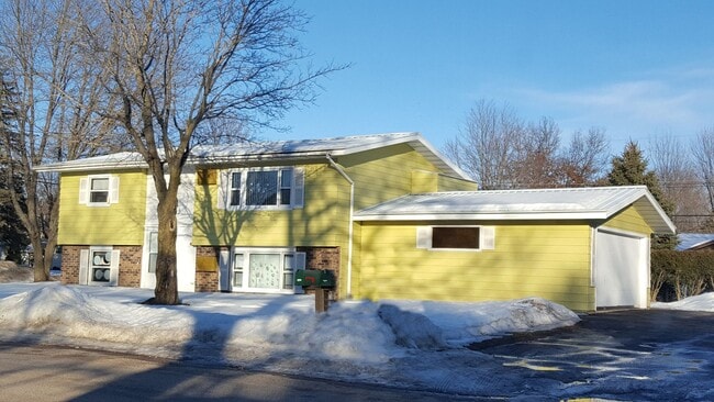 Primary Photo - 2 Bedroom Duplex