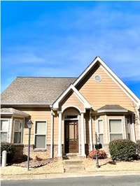 Building Photo - 3 bed/3 bath Furnished/Unfurnished