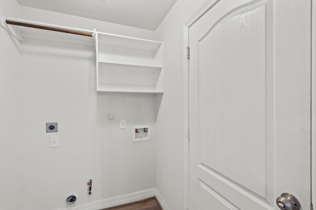 Building Photo - 5299 Cascade Ct