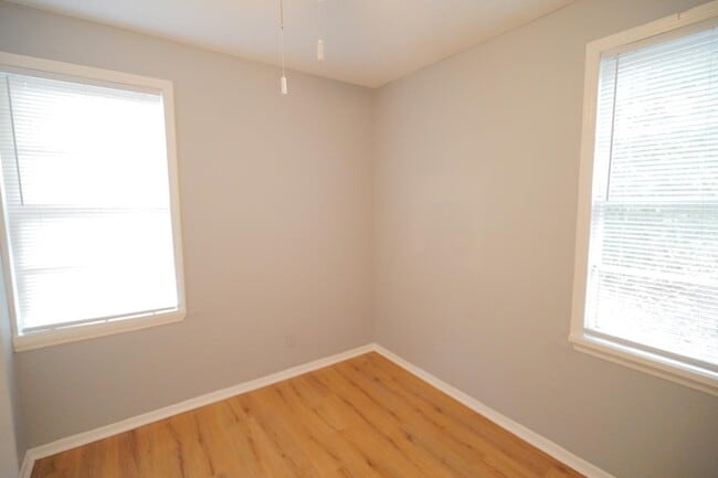 Building Photo - 1308 Coleman St