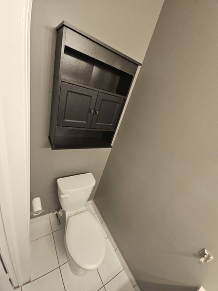 Building Photo - 2925 Belmont Ln