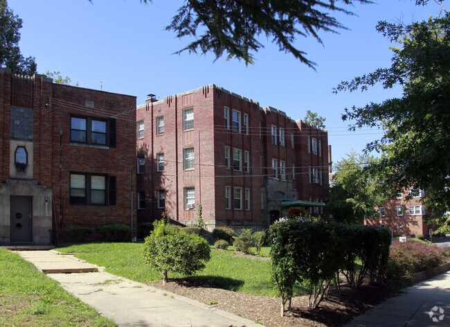 Building Photo - 1380 Fort Stevens Dr NW