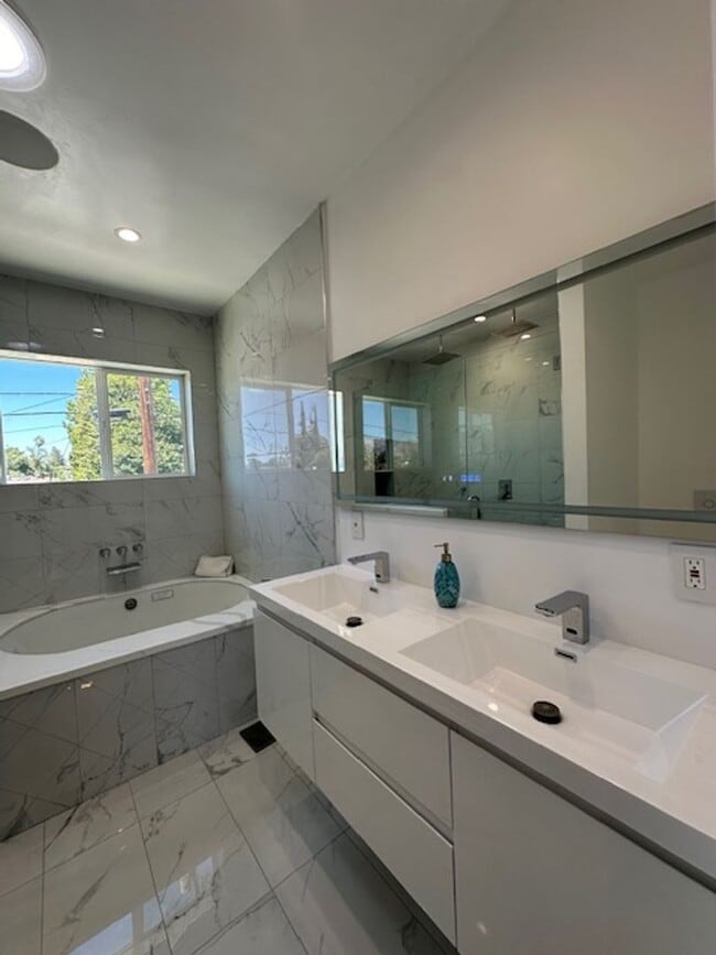 Building Photo - Welcome to this stunning two-story ADU hom...