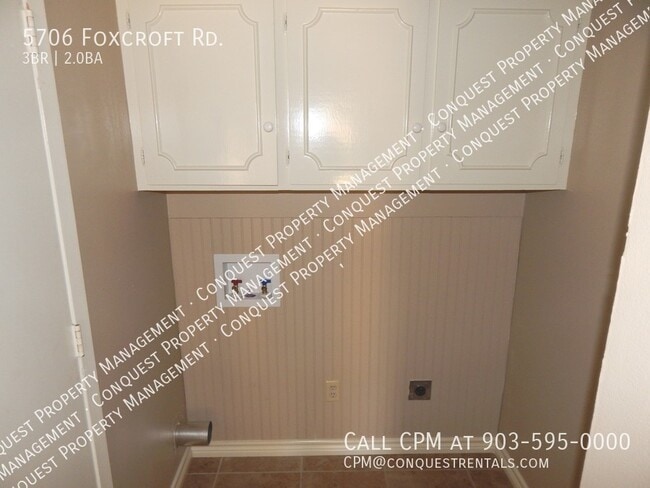 Building Photo - South Tyler! Spacious 3 Bedroom, 2 Bath To...