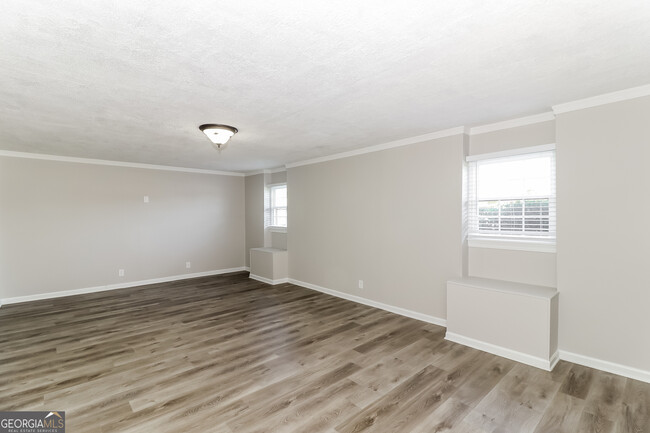 Building Photo - 1401 Timbercrest Dr