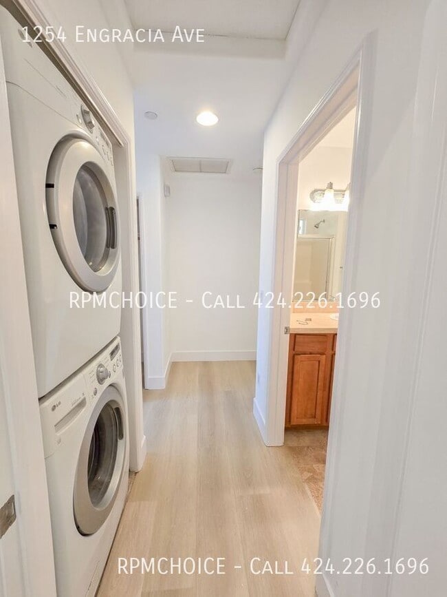 Building Photo - 1254 Engracia Ave