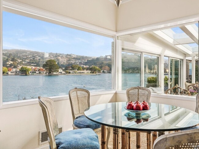 Building Photo - 216 San Rafael Ave