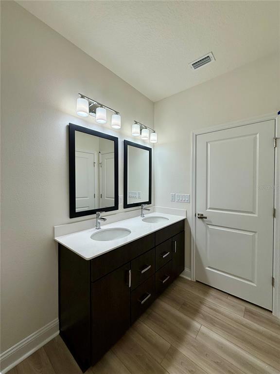Building Photo - 53 Signet Cir