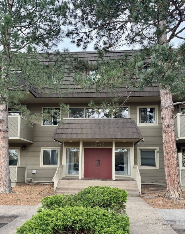 Building Photo - 1 Bedroom, 1 Bath Apartment in Boulder