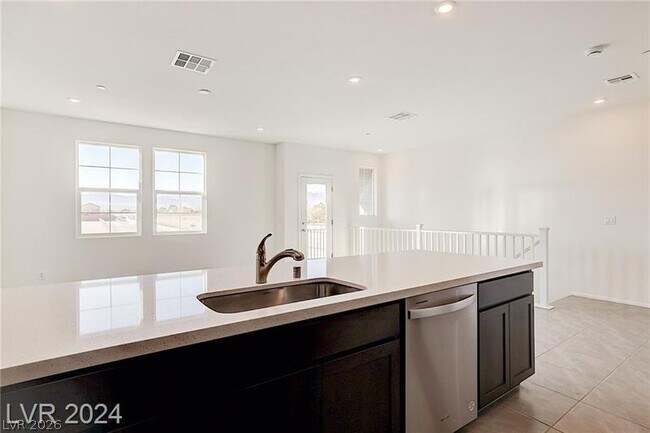 Building Photo - 5613 Steampunk St