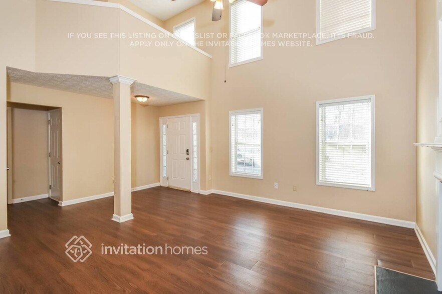 Building Photo - 1607 Eagle Dr