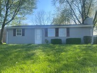 Building Photo - 2 bedroom and 1 bath