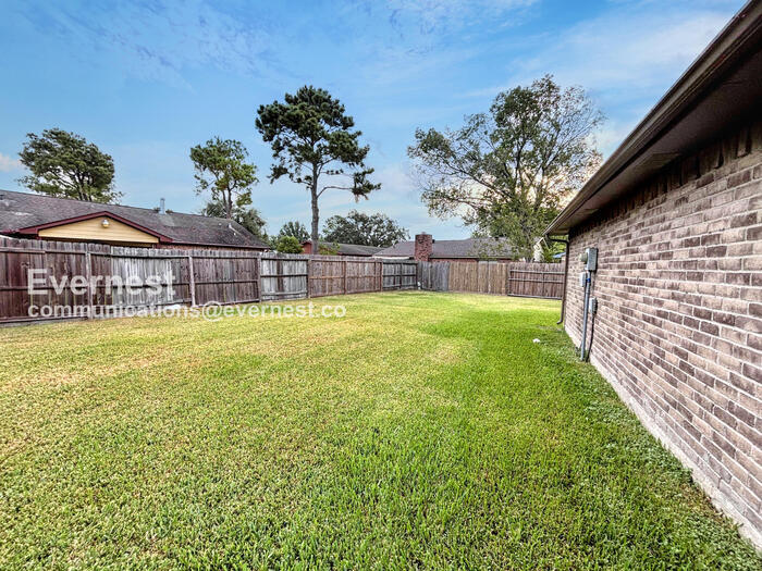 Building Photo - 5538 W Ridgecreek Dr