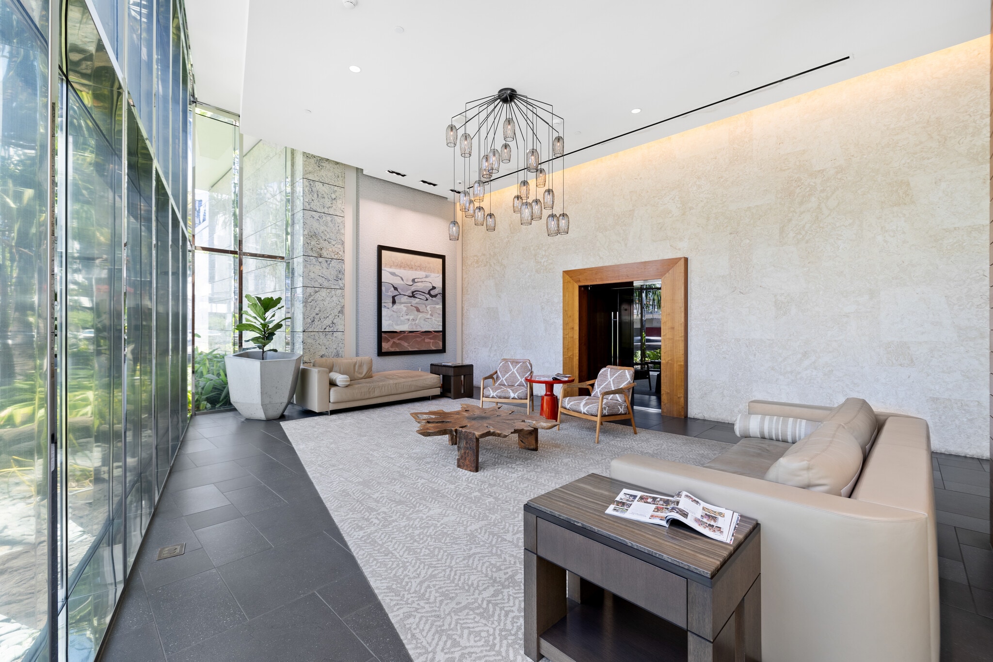 Building Photo - 1189 Waimanu St