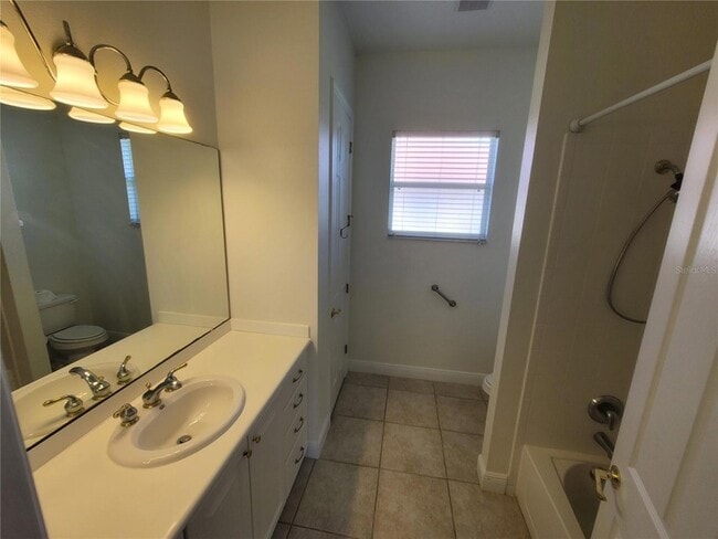 Building Photo - 113 Torino Ln