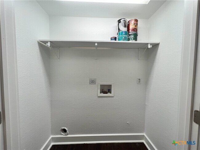 Building Photo - 111 N 5th St