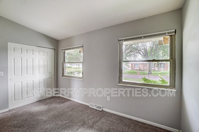 Building Photo - 3629 Turret Green Dr