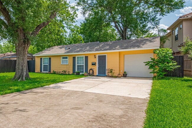 Primary Photo - 5513 Fairdale Ln