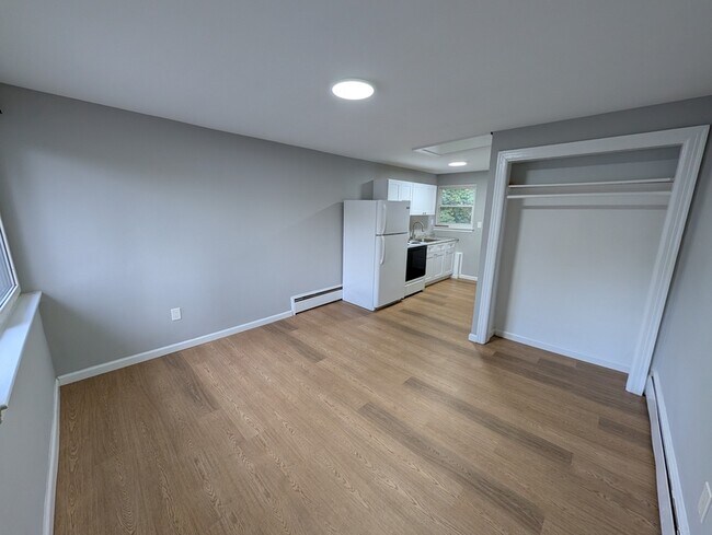 Building Photo - 1113 Portland-Cobalt Rd