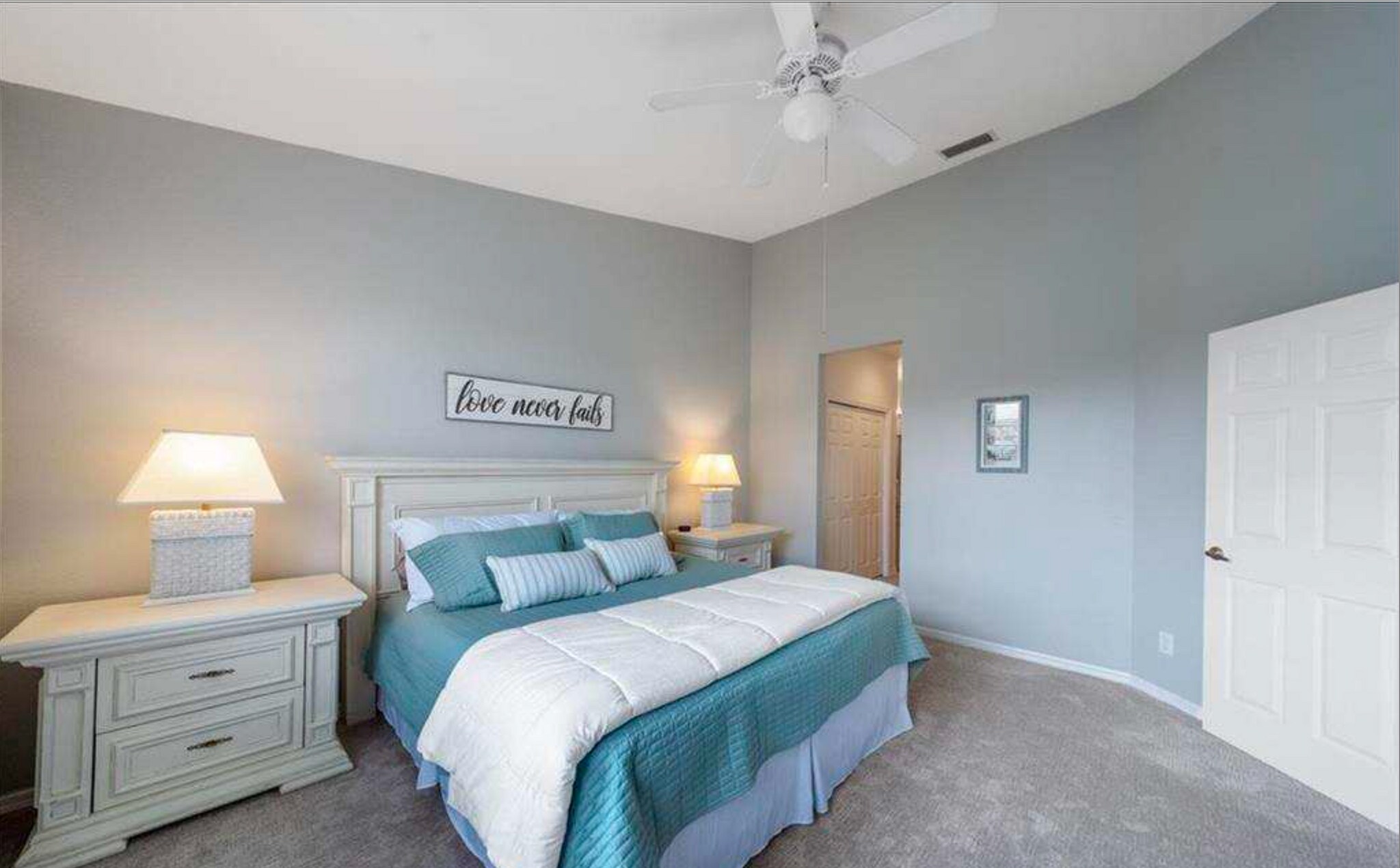 Building Photo - 640 Lalique Cir