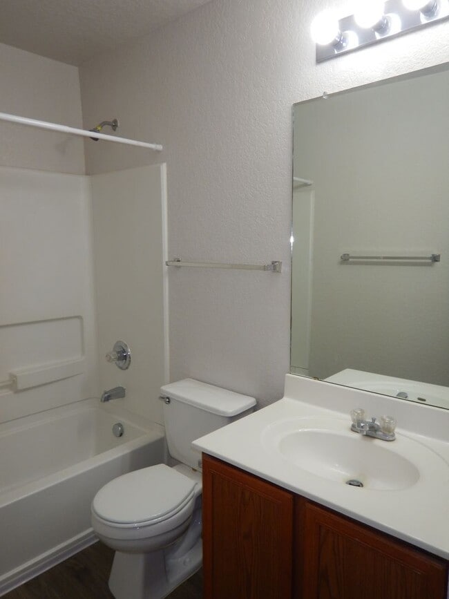 Building Photo - 16127 Branding Pass