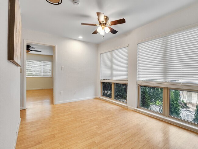 Building Photo - 12625 Memorial Dr