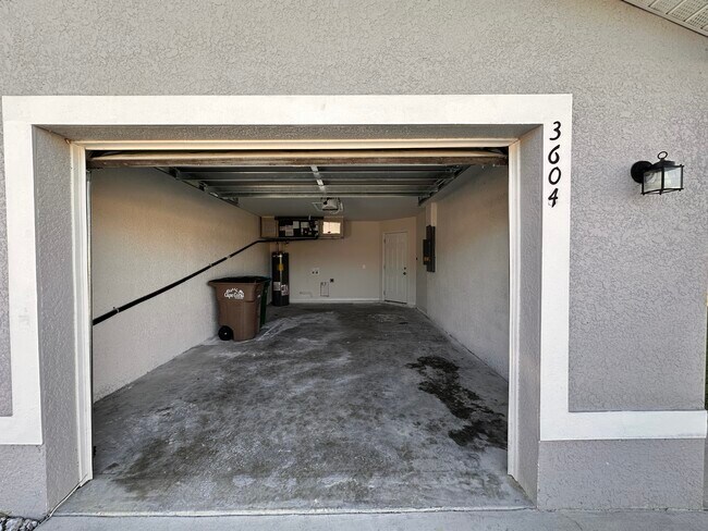 Building Photo - 3604 SW 7th Pl