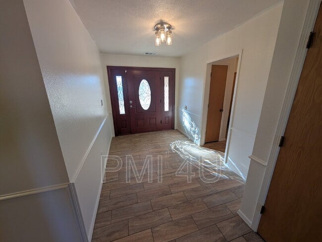 Building Photo - 3213 22nd Ave SE