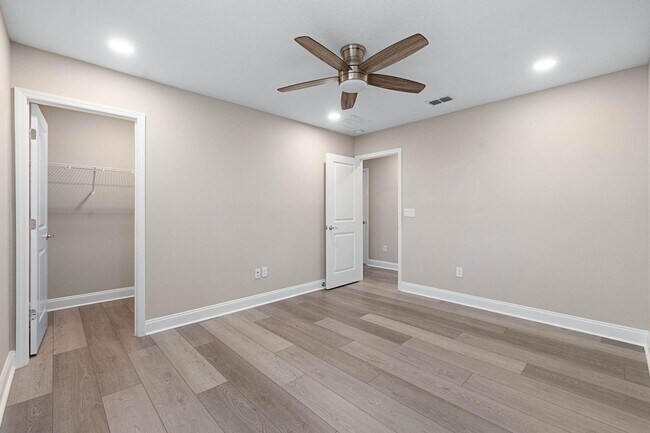 Building Photo - 91 Ridgewind Dr