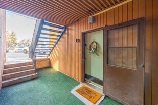 Building Photo - 240 E 400 N