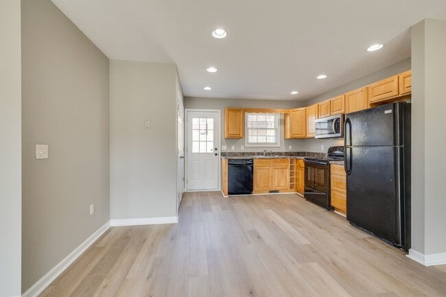 Building Photo - 14251 Lariat Lp