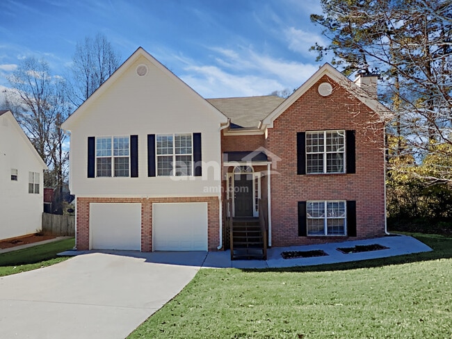 Building Photo - 1772 N Oak Dr
