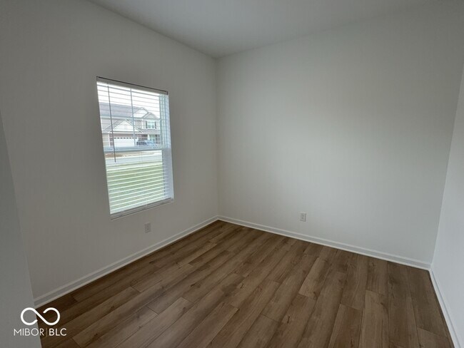 Building Photo - 3469 Seminole Dr
