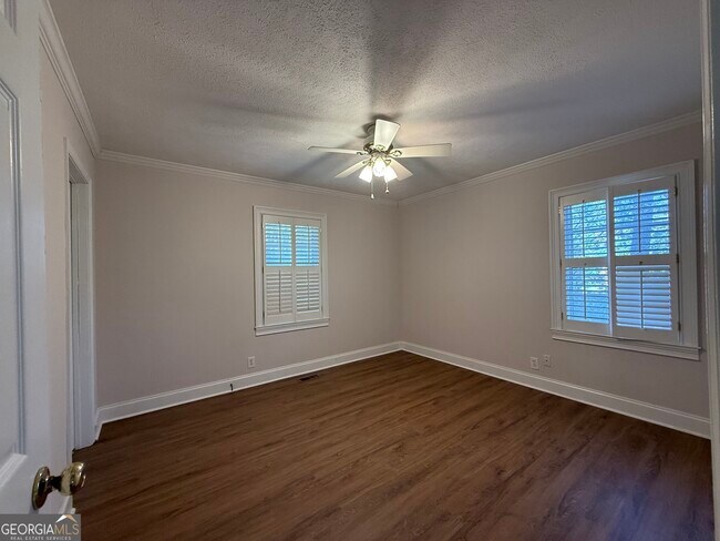 Building Photo - 109 Janice Pl