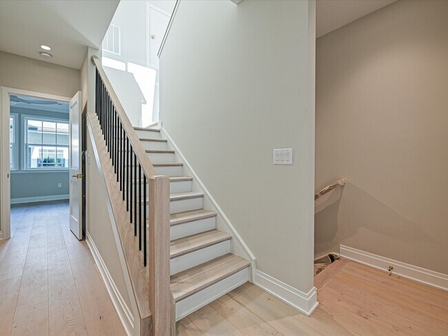 Building Photo - 4121 Selwyn Walk Ct