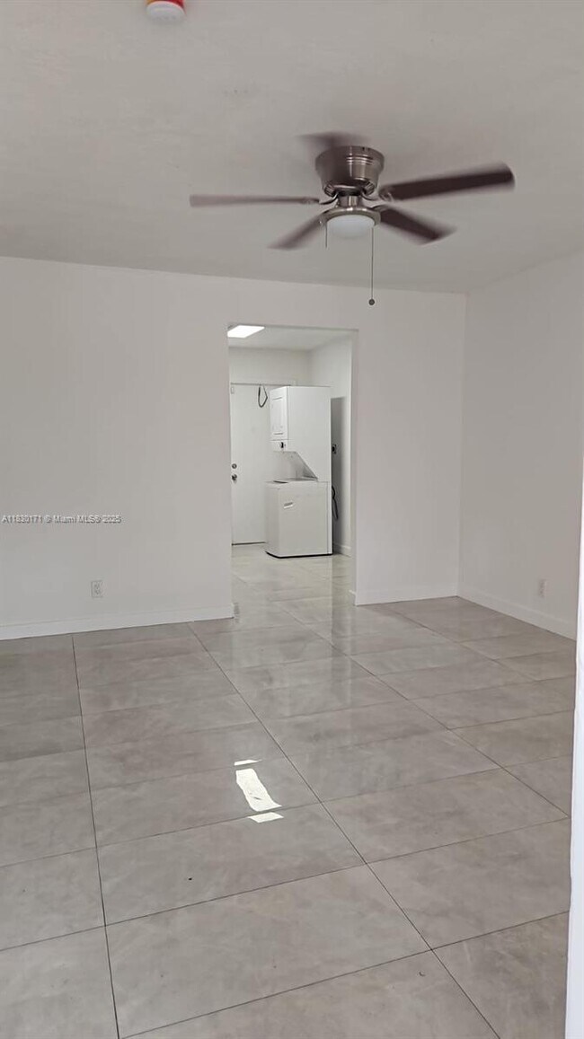 Building Photo - 1051 NW 27th Ave