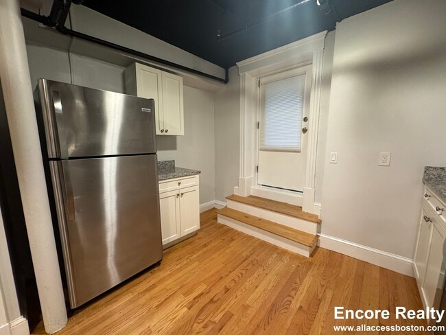 Building Photo - 1450 Commonwealth Ave