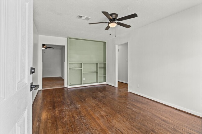 Building Photo - 2811 Morningside Ln