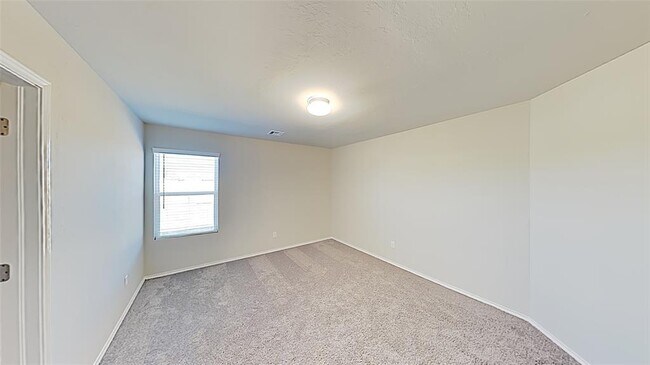 Building Photo - 10705 SW 23rd Ter