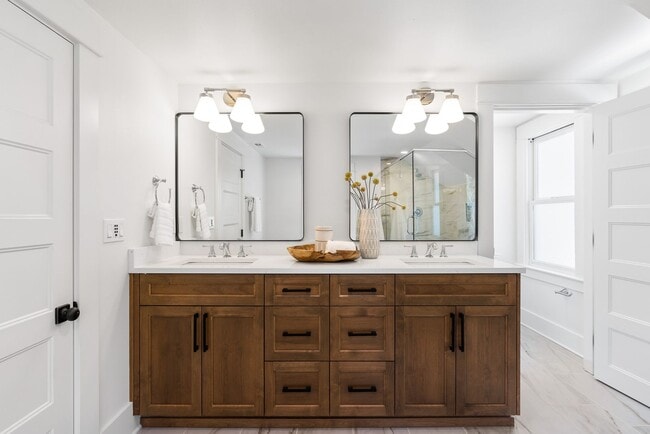 Building Photo - Freshly Remodeled Stunner Perched on the H...