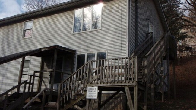 Primary Photo - 367 Falling Run Rd