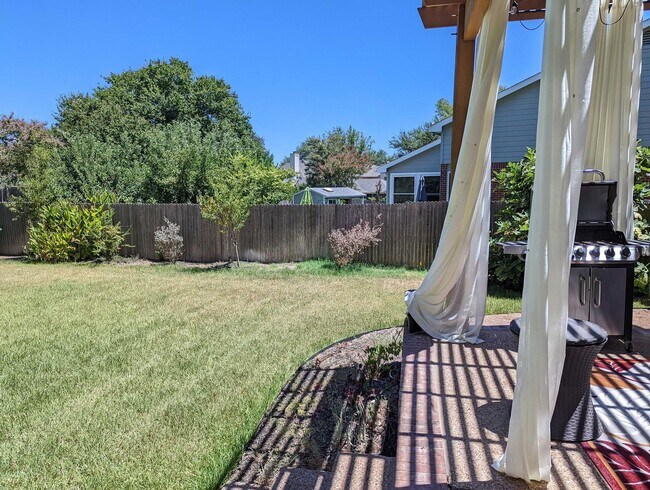 Building Photo - Stylish 4-Bed, 3.5-Bath Rental with Great ...