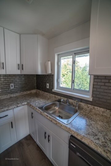 Building Photo - 33 Southfield Ave