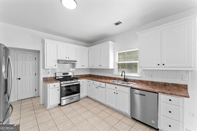 Building Photo - 4267 Azalea Walk