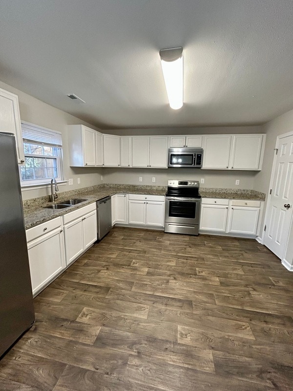 Building Photo - 5628 Idlewild Rd N